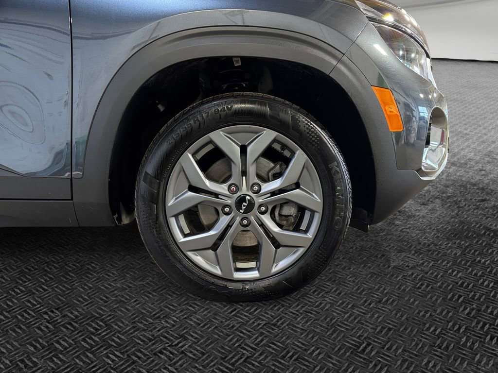 Certified 2024 Kia Seltos S AWD/4WD image 10