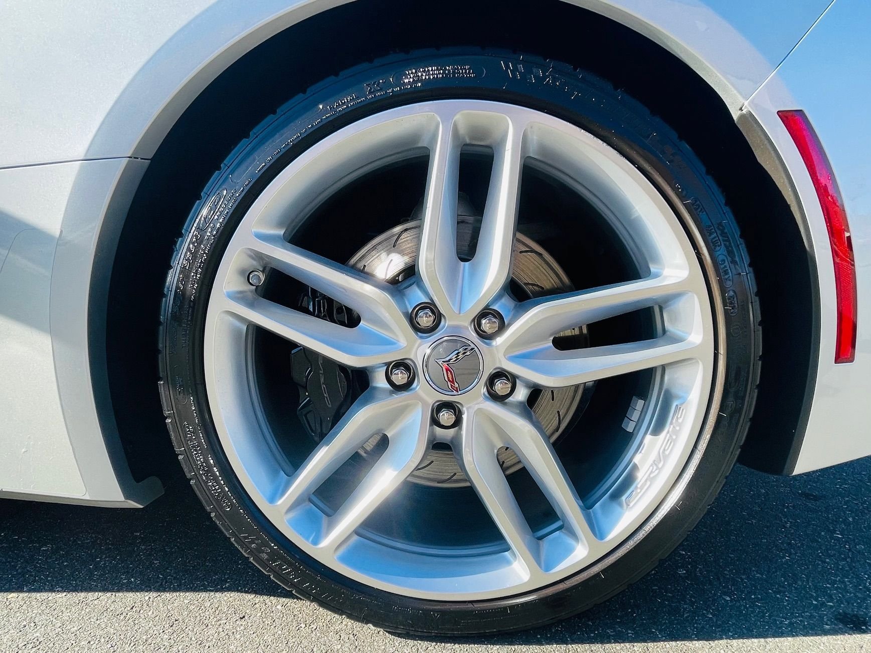 Used 2015 Chevrolet Corvette Stingray Convertible w/ 2LT Preferred Equipment Group image 35