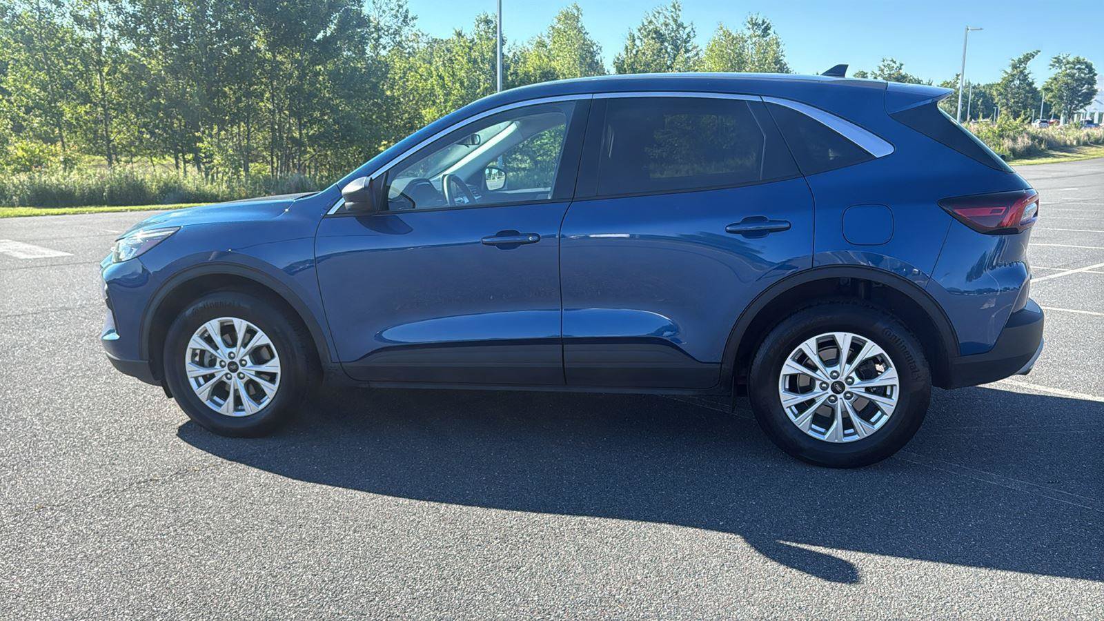 Used 2023 Ford Escape Active AWD/4WD image 11