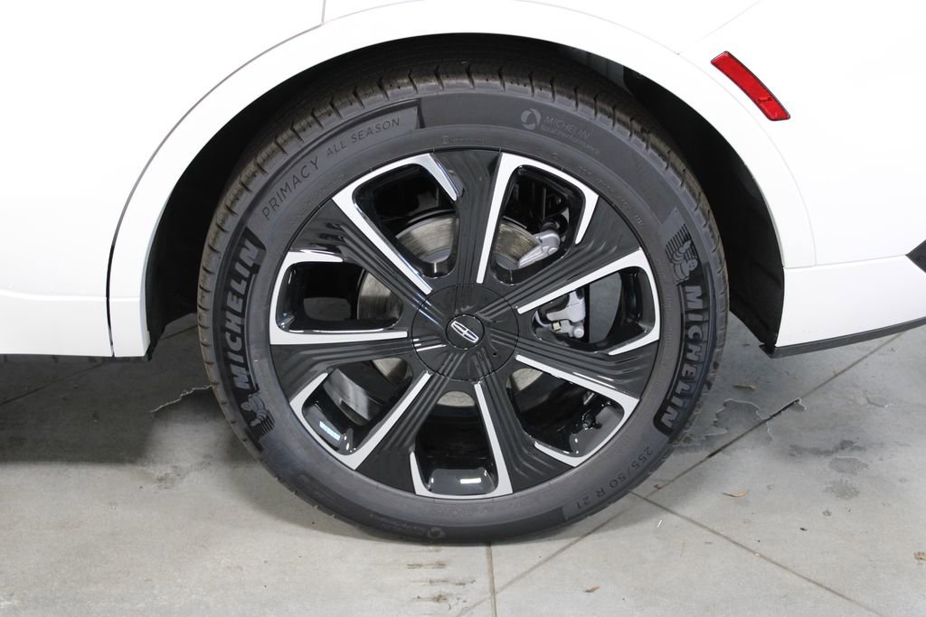 New 2026 Lincoln Nautilus Reserve image 17