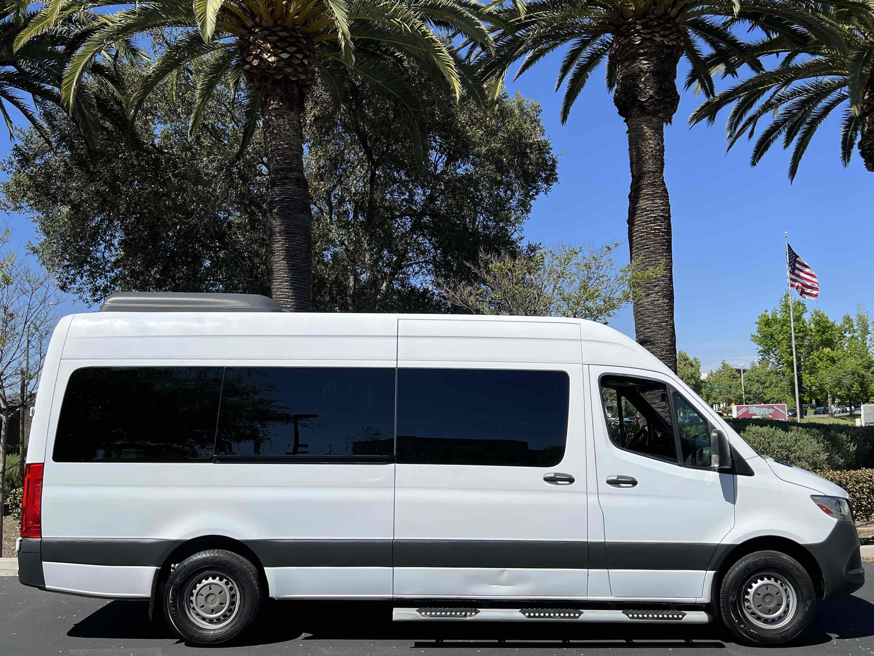 Used 2019 Mercedes-Benz Sprinter 2500 w/ Driver Convenience Package image 20