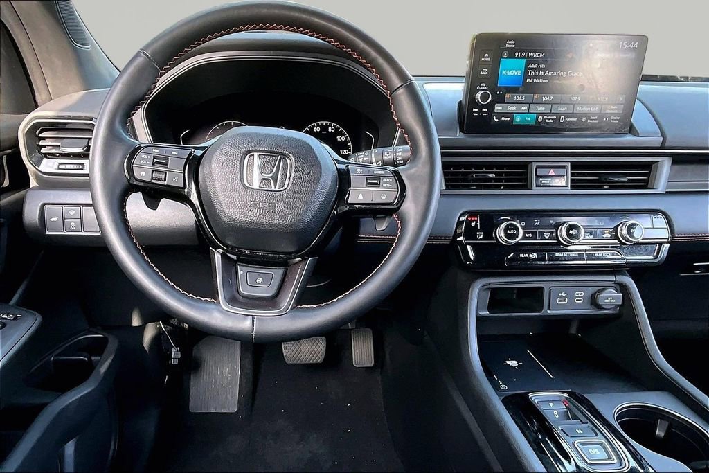 Used 2024 Honda Pilot TrailSport image 9