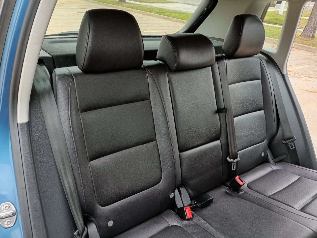 Used 2017 Volkswagen Tiguan S image 14