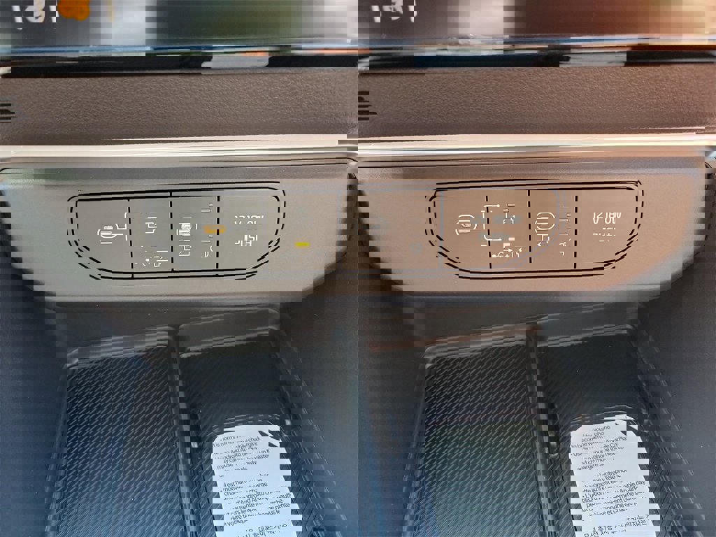 New 2026 Kia Carnival EX image 35