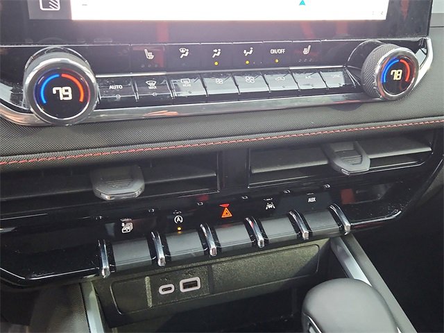 Certified 2024 Chevrolet Colorado Z71 w/ Z71 Convenience Package 2 image 16