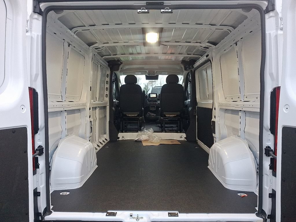 New 2026 RAM ProMaster 2500 w/ Convenience Group FWD image 7