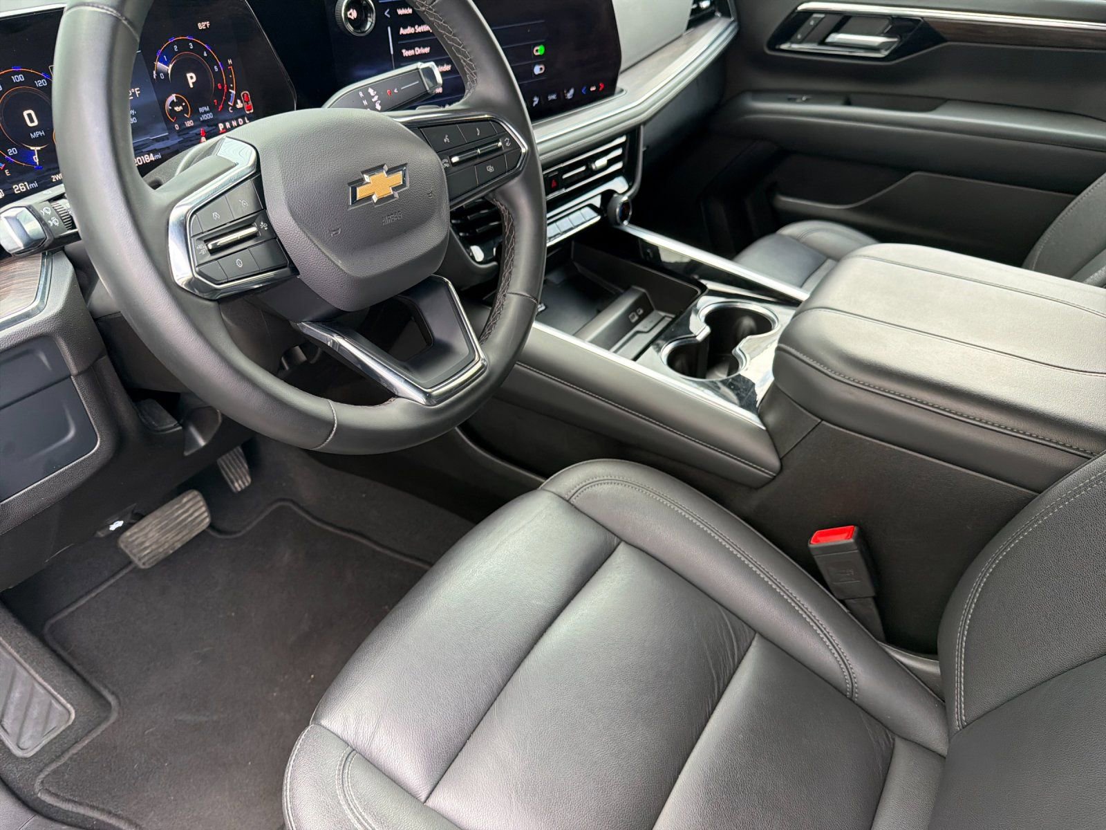 Used 2025 Chevrolet Tahoe LT AWD/4WD image 9