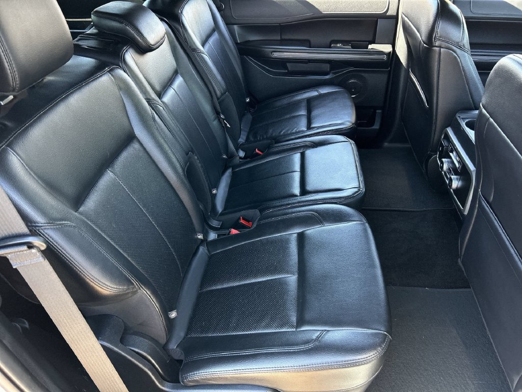 Used 2020 Ford Expedition XLT w/ Equipment Group 201A RWD image 27