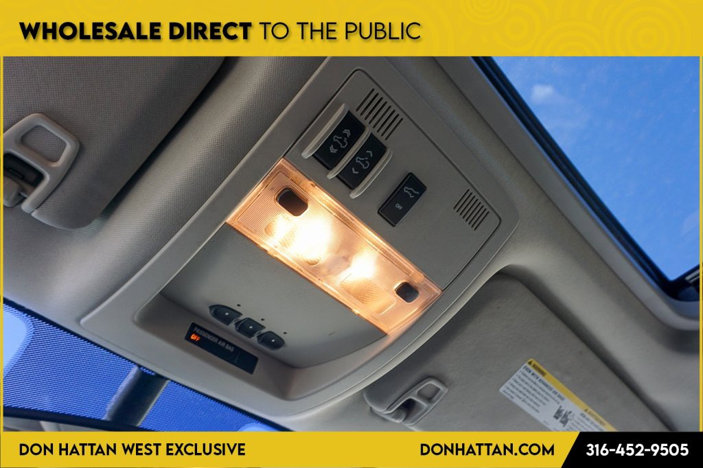 Used 2011 Chevrolet Suburban LT image 12