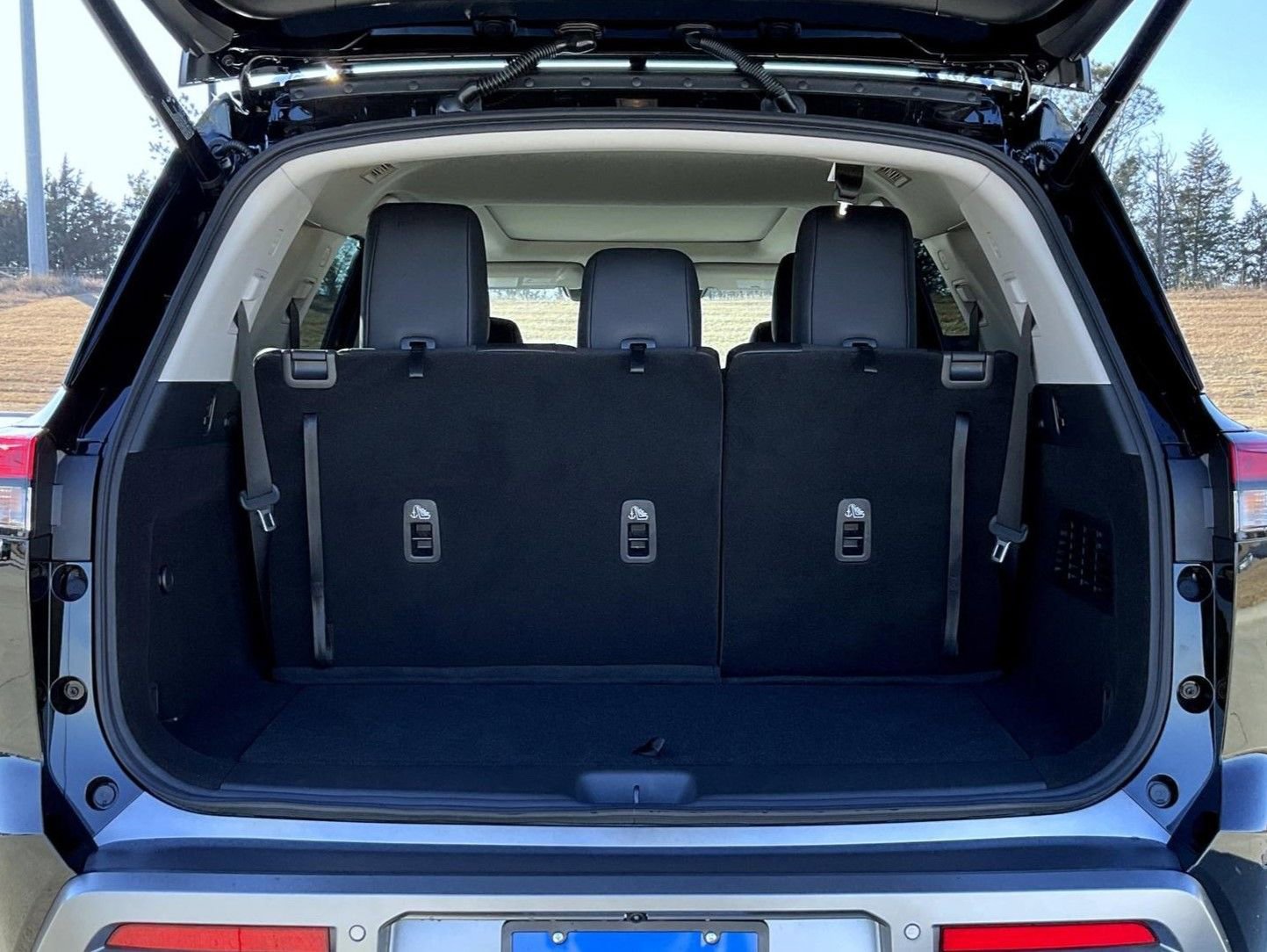 New 2026 Nissan Pathfinder SL w/ SL Premium Package image 9