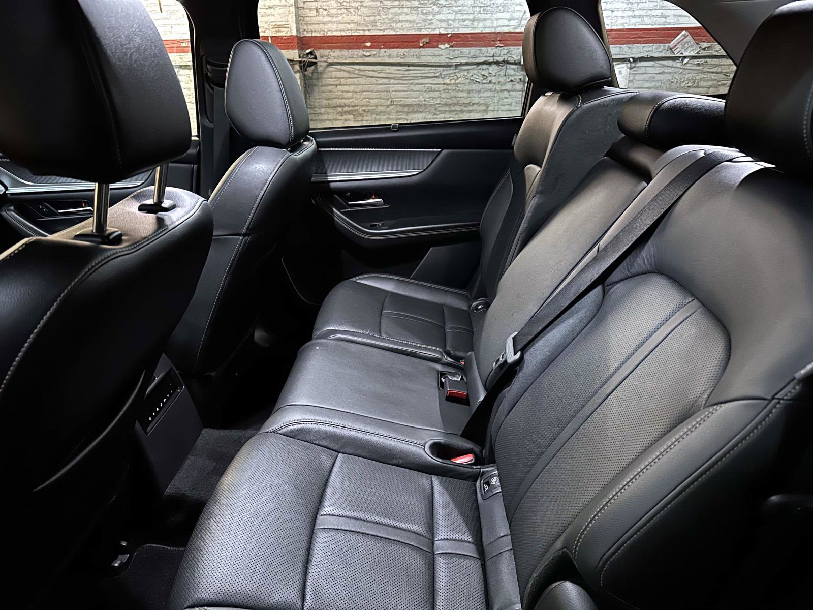 Used 2024 MAZDA CX-90 3.3 Turbo w/ Preferred Package image 17