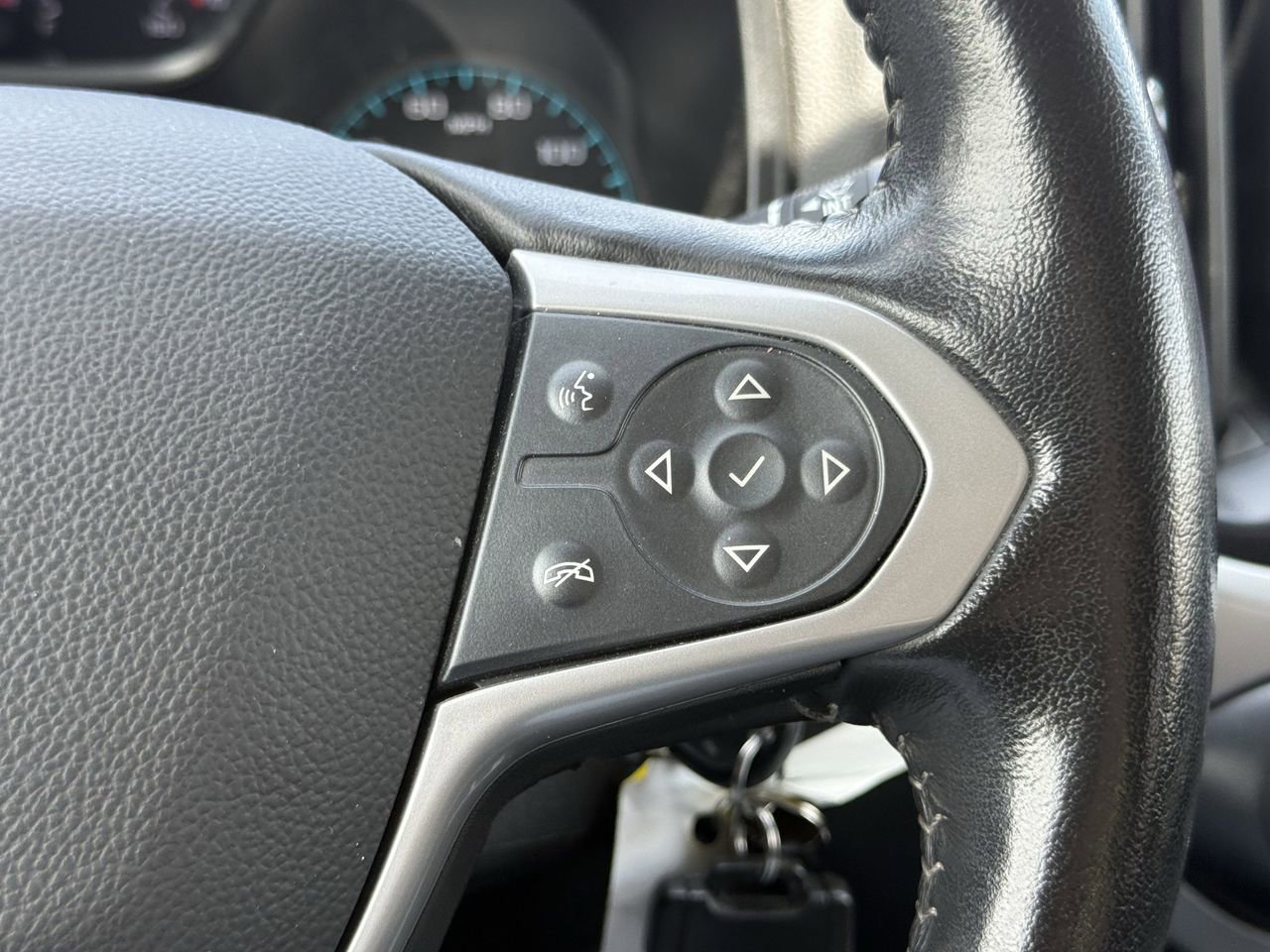 Used 2022 Chevrolet Colorado LT w/ LT Convenience Package AWD/4WD image 14