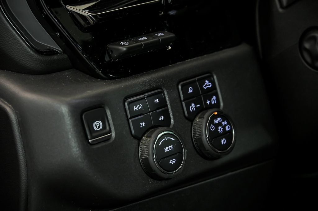 Used 2025 Chevrolet Silverado 1500 ZR2 w/ Technology Package AWD/4WD image 19