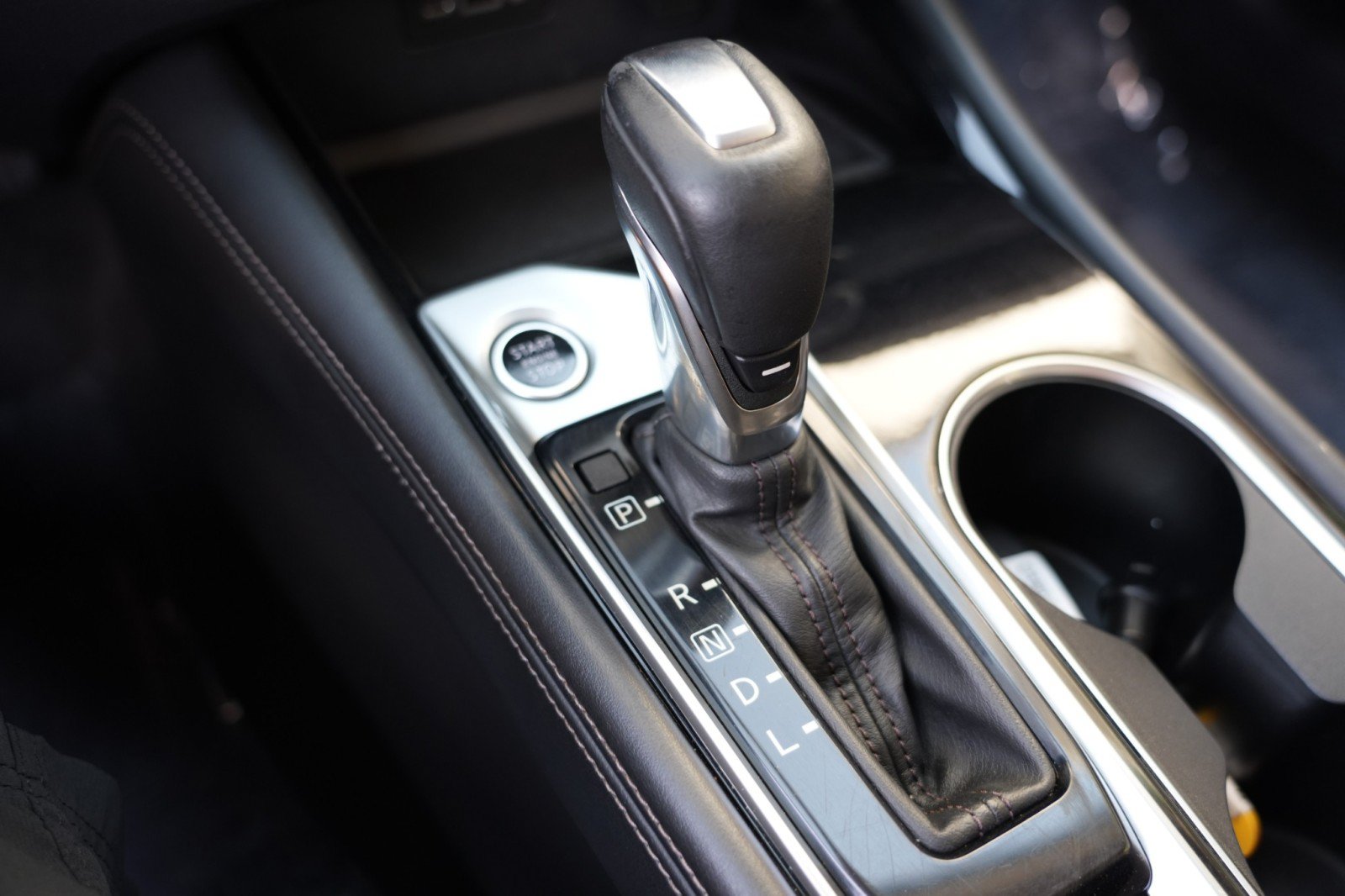 Used 2020 Nissan Altima 2.5 SL FWD image 28