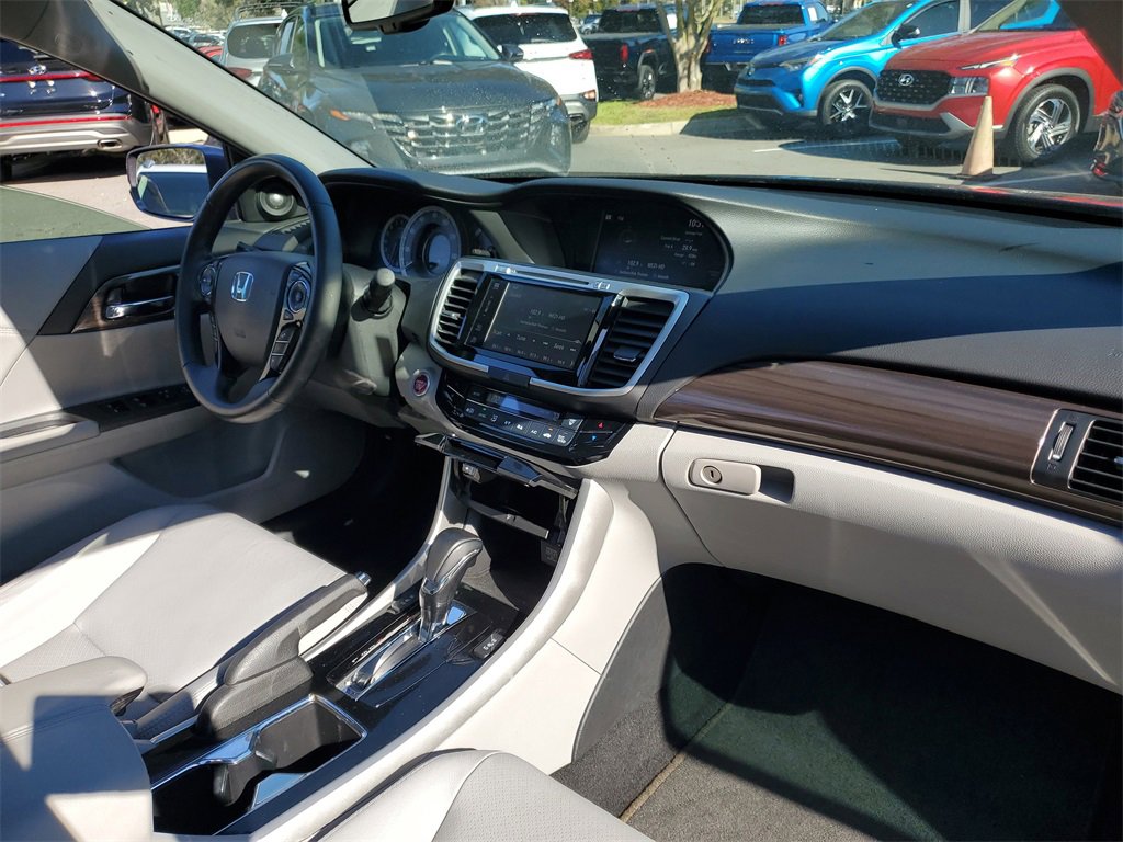 Used 2017 Honda Accord EX-L image 37