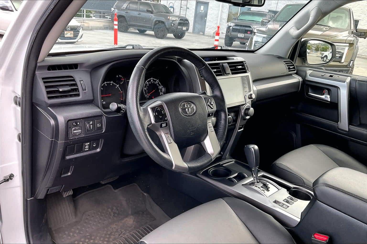 Used 2024 Toyota 4Runner SR5 Premium RWD image 2