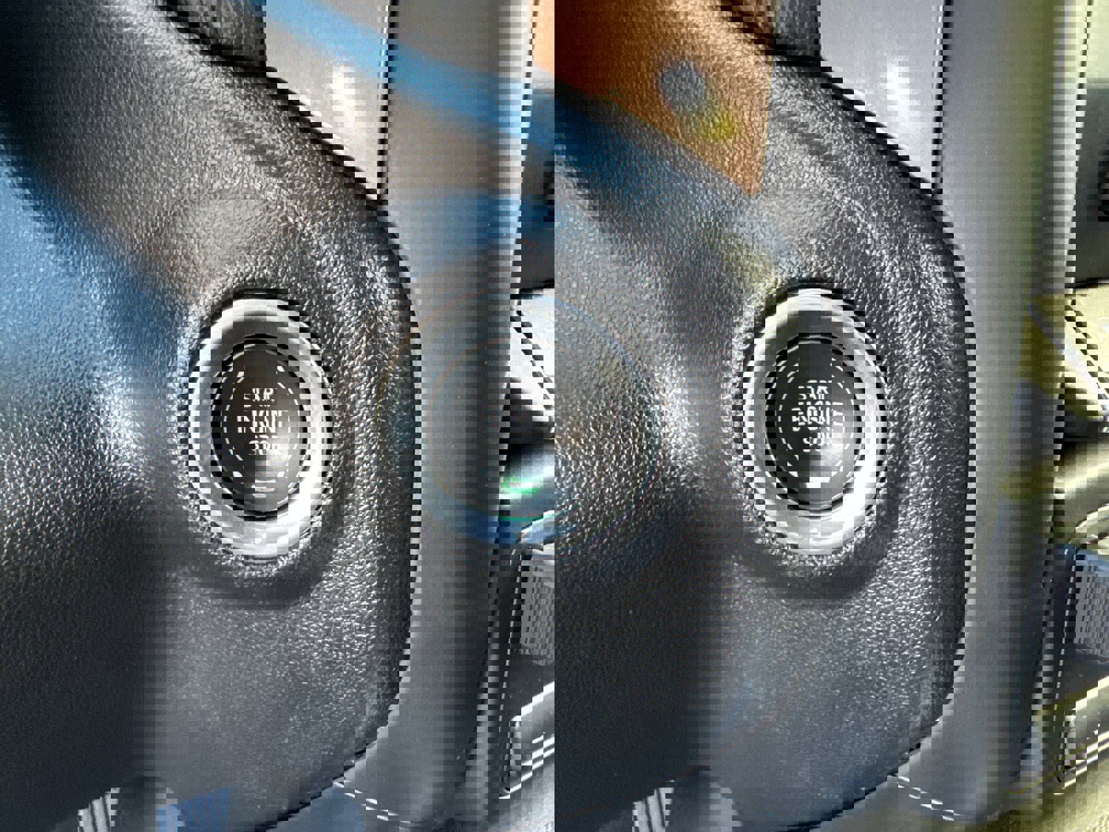 Certified 2021 Chevrolet Silverado 1500 High Country w/ Technology Package image 31