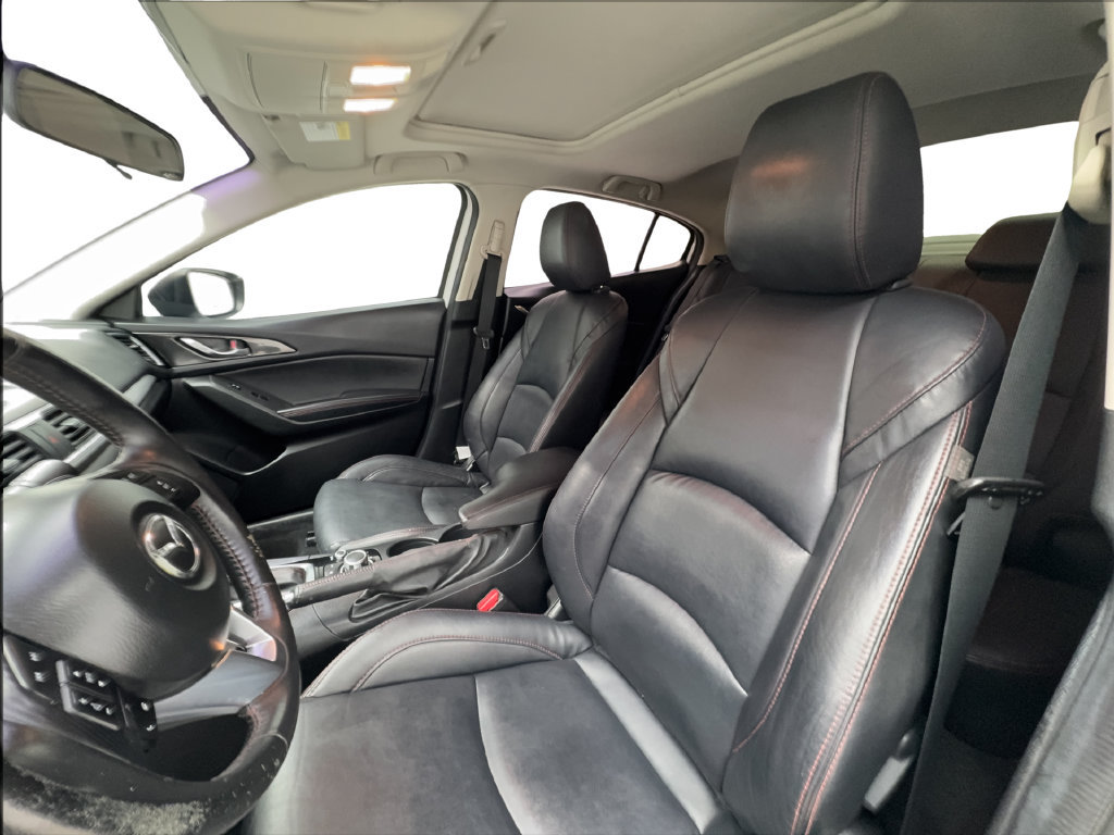 Used 2015 MAZDA MAZDA3 s Touring FWD image 21