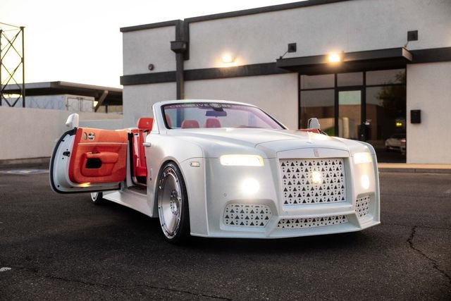 Used 2020 Rolls-Royce Dawn RWD image 8