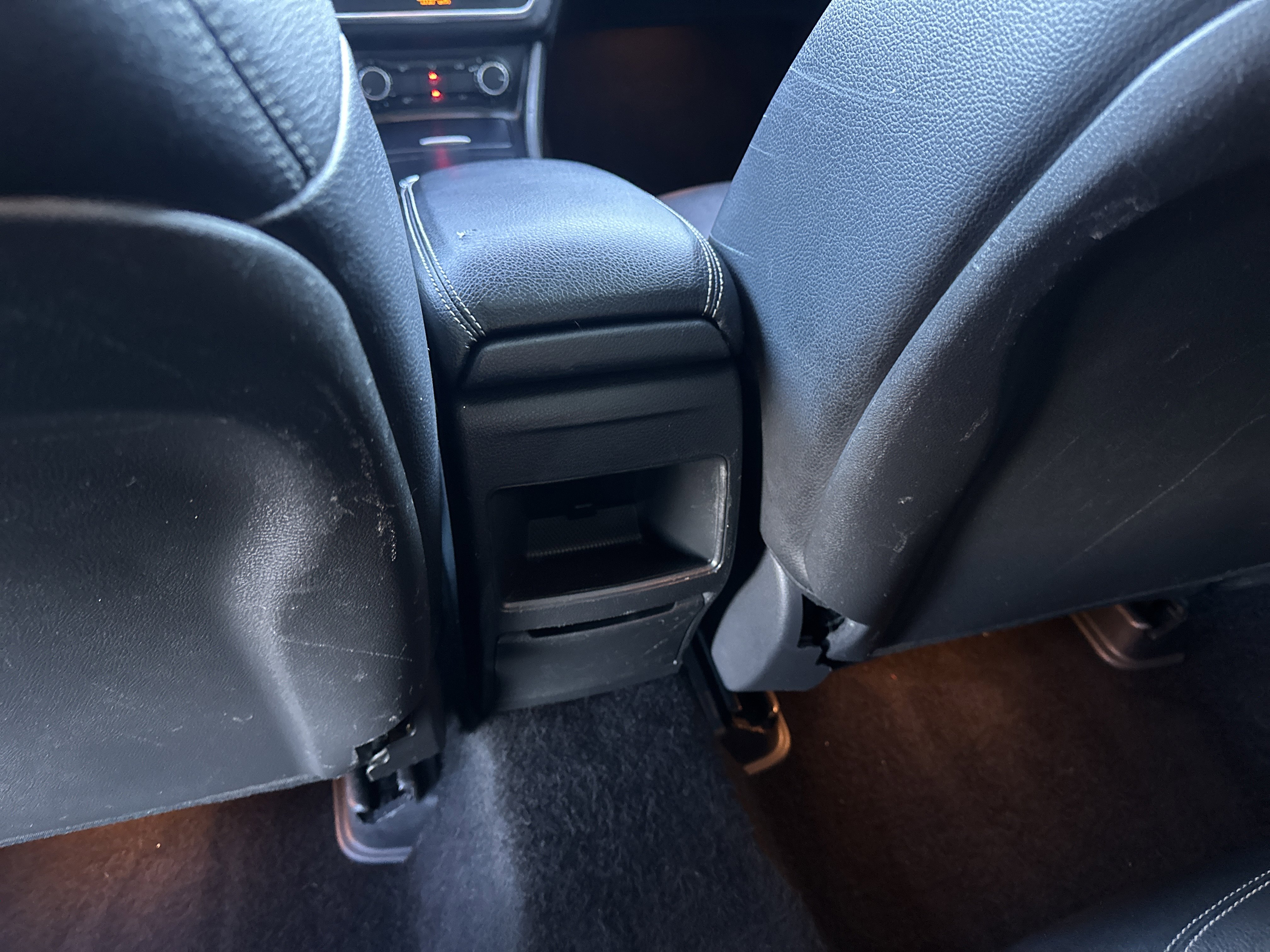 Used 2015 Mercedes-Benz GLA 250 4MATIC image 27