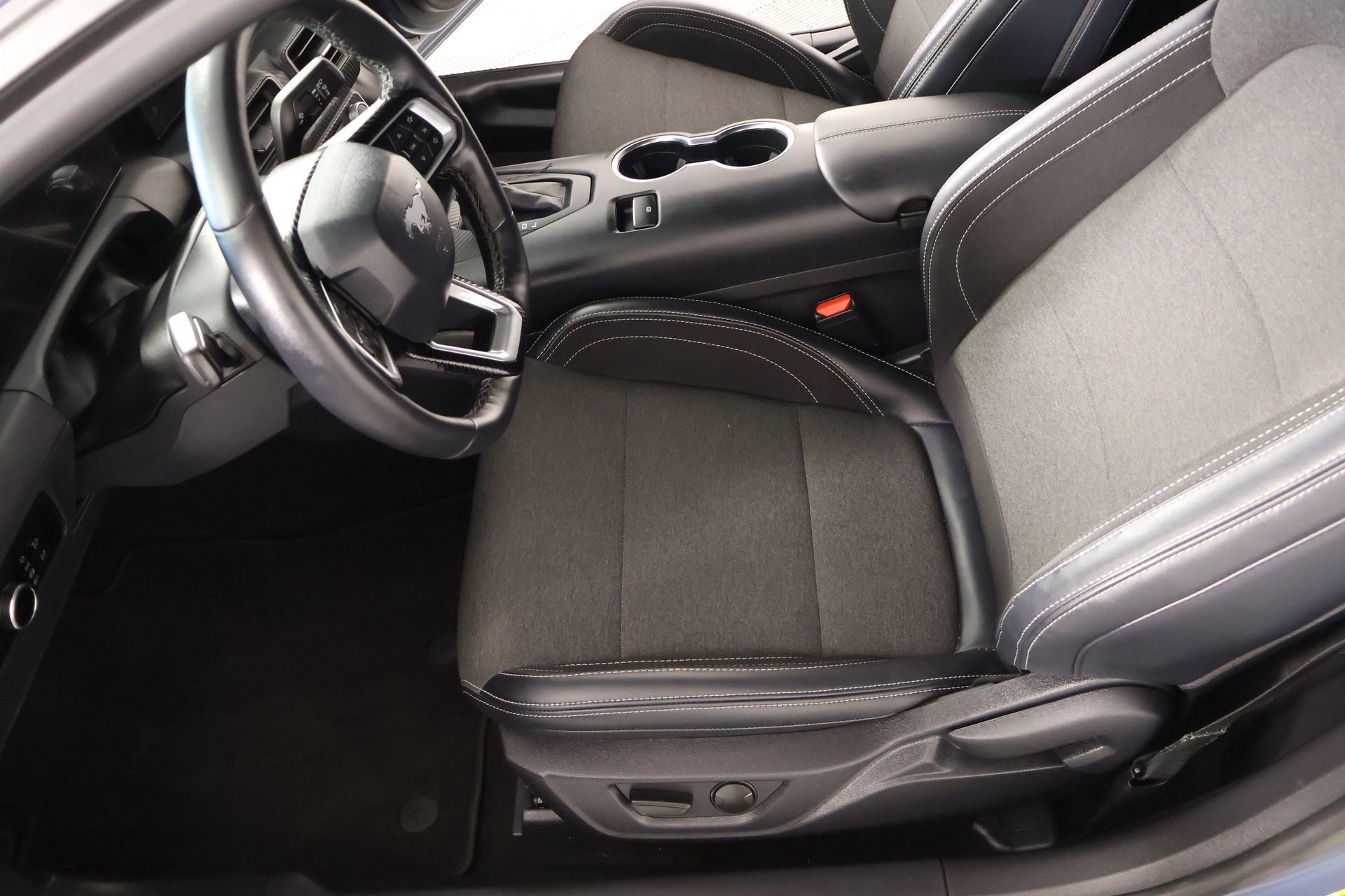 Used 2025 Ford Mustang EcoBoost image 11