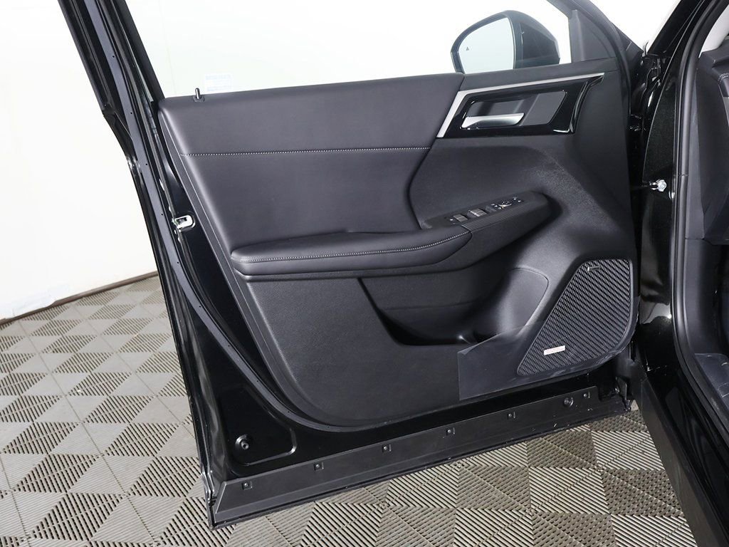 New 2026 Mitsubishi Outlander SE image 25