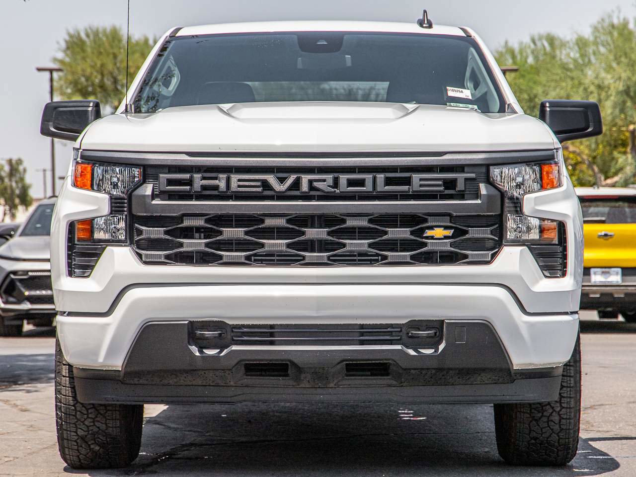Used 2024 Chevrolet Silverado 1500 Custom image 2