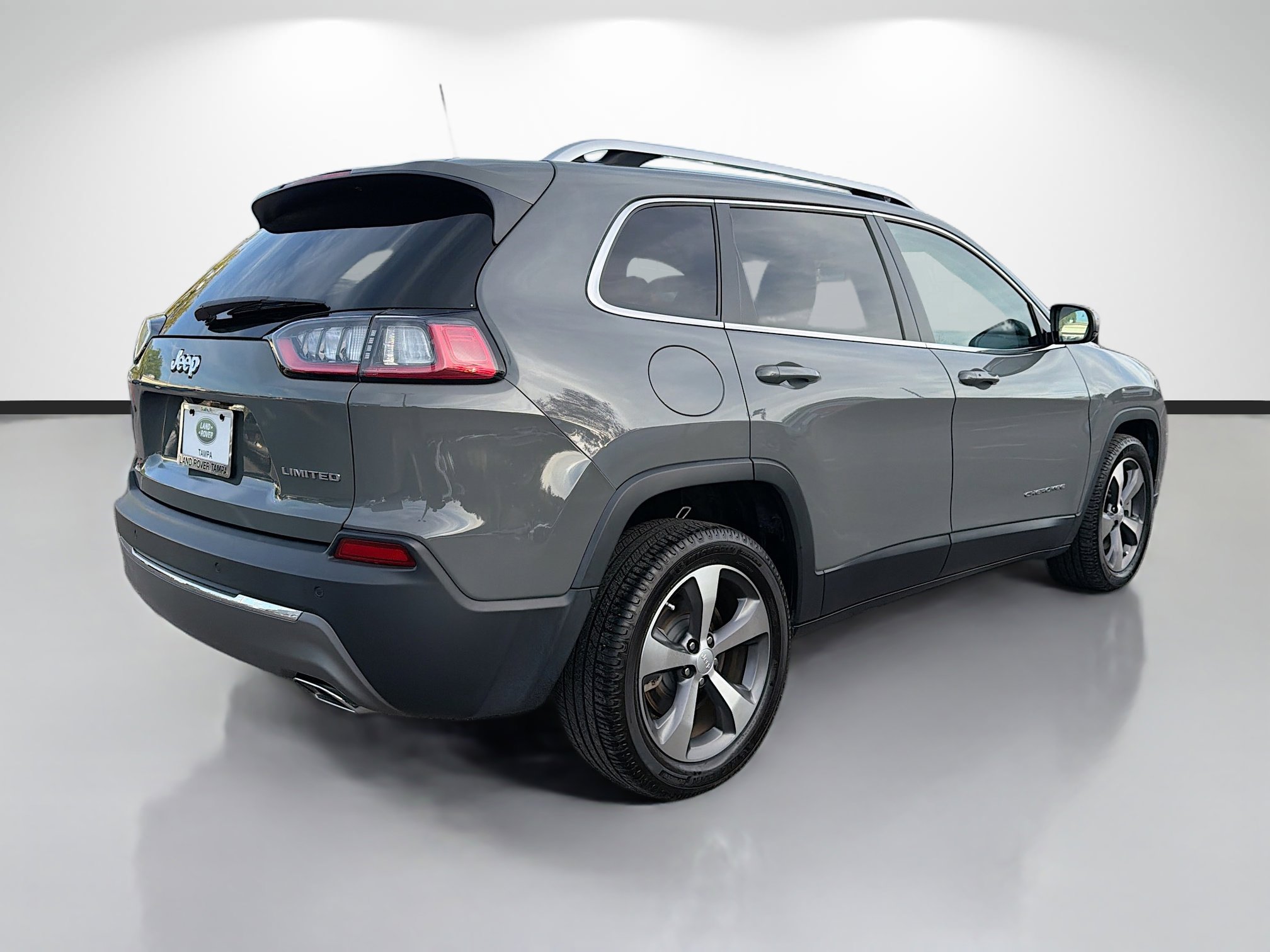 Used 2020 Jeep Cherokee Limited FWD image 5