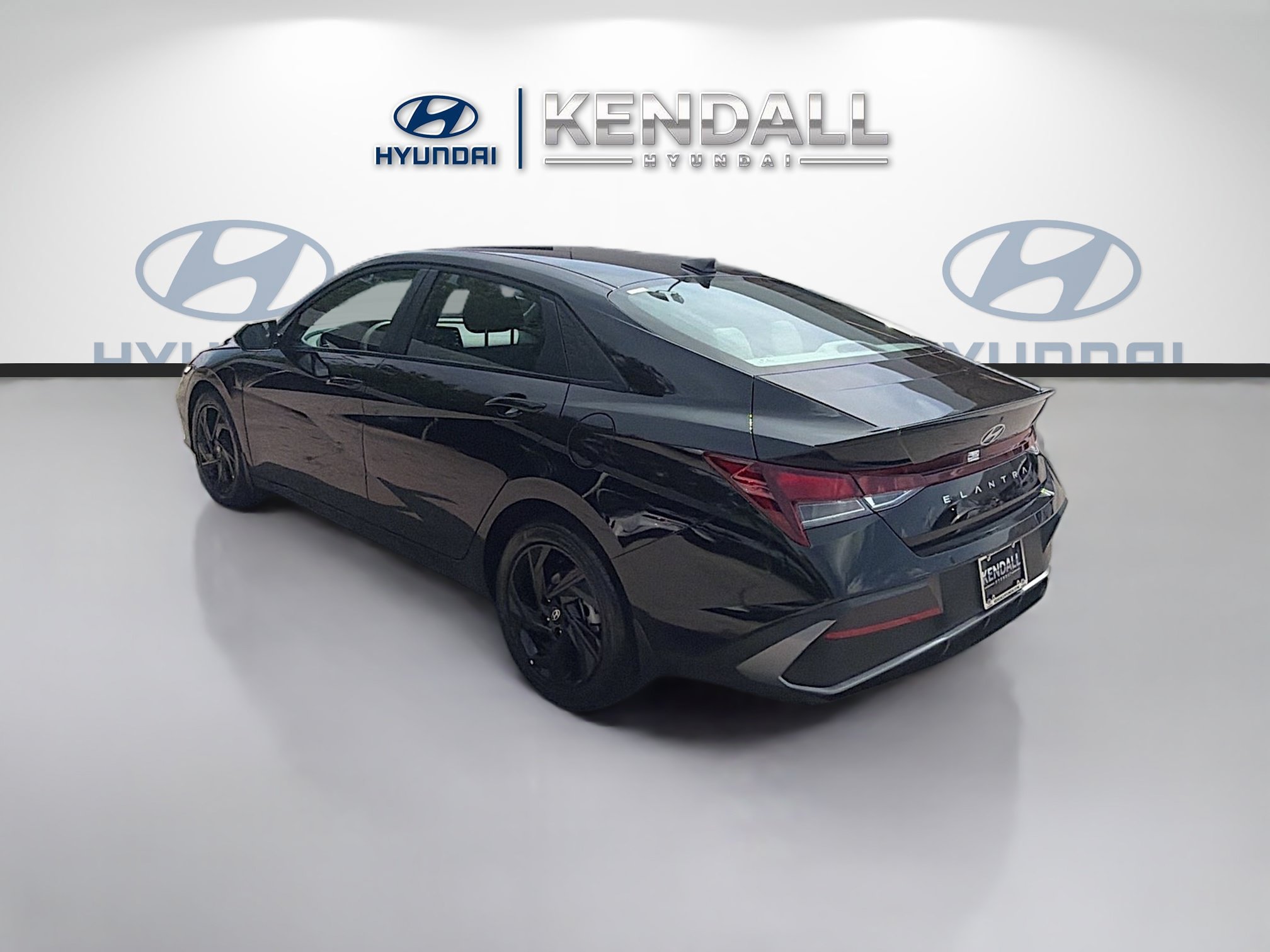 Certified 2026 Hyundai Elantra Sport FWD image 4