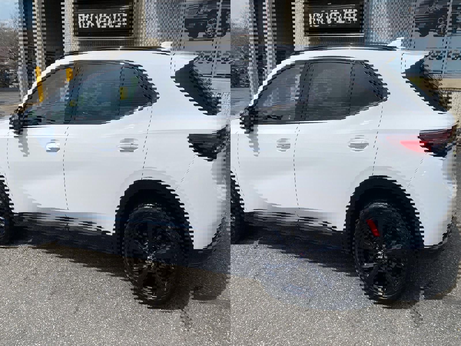 Used 2023 Buick Envision Preferred w/ Sport Touring Package image 6