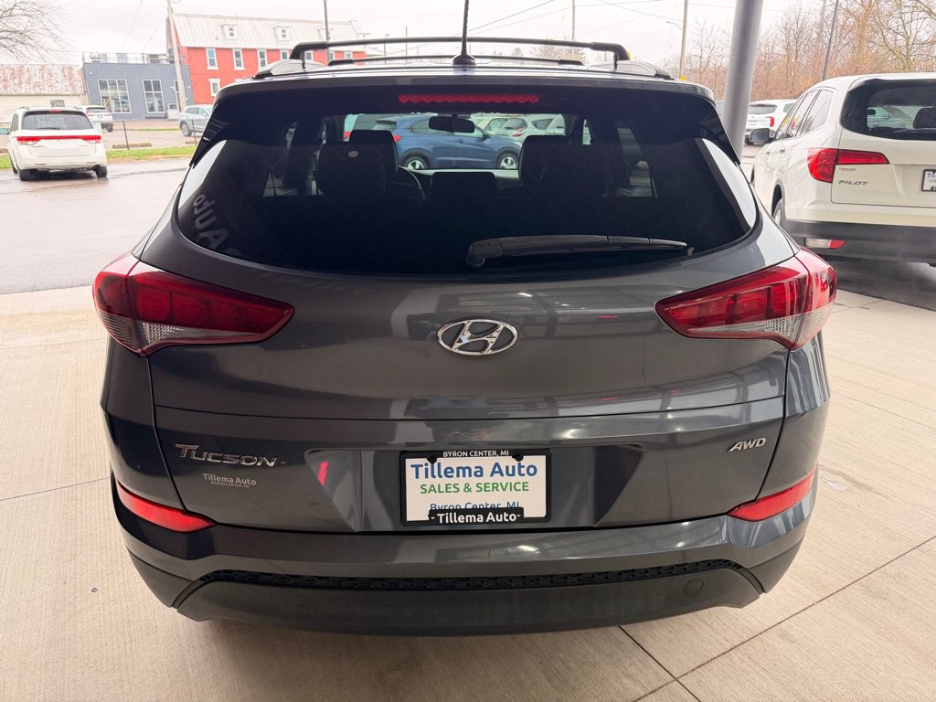 Used 2017 Hyundai Tucson SE w/ SE Popular Package 02 AWD/4WD image 6