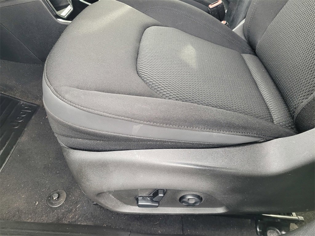 Used 2018 Jeep Renegade Altitude w/ UConnect 8.4 Nav Group image 26