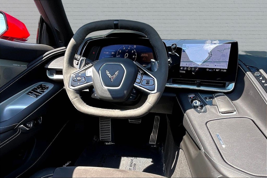 Used 2022 Chevrolet Corvette Stingray Preferred Cpe w/ Engine Appearance Package RWD image 8
