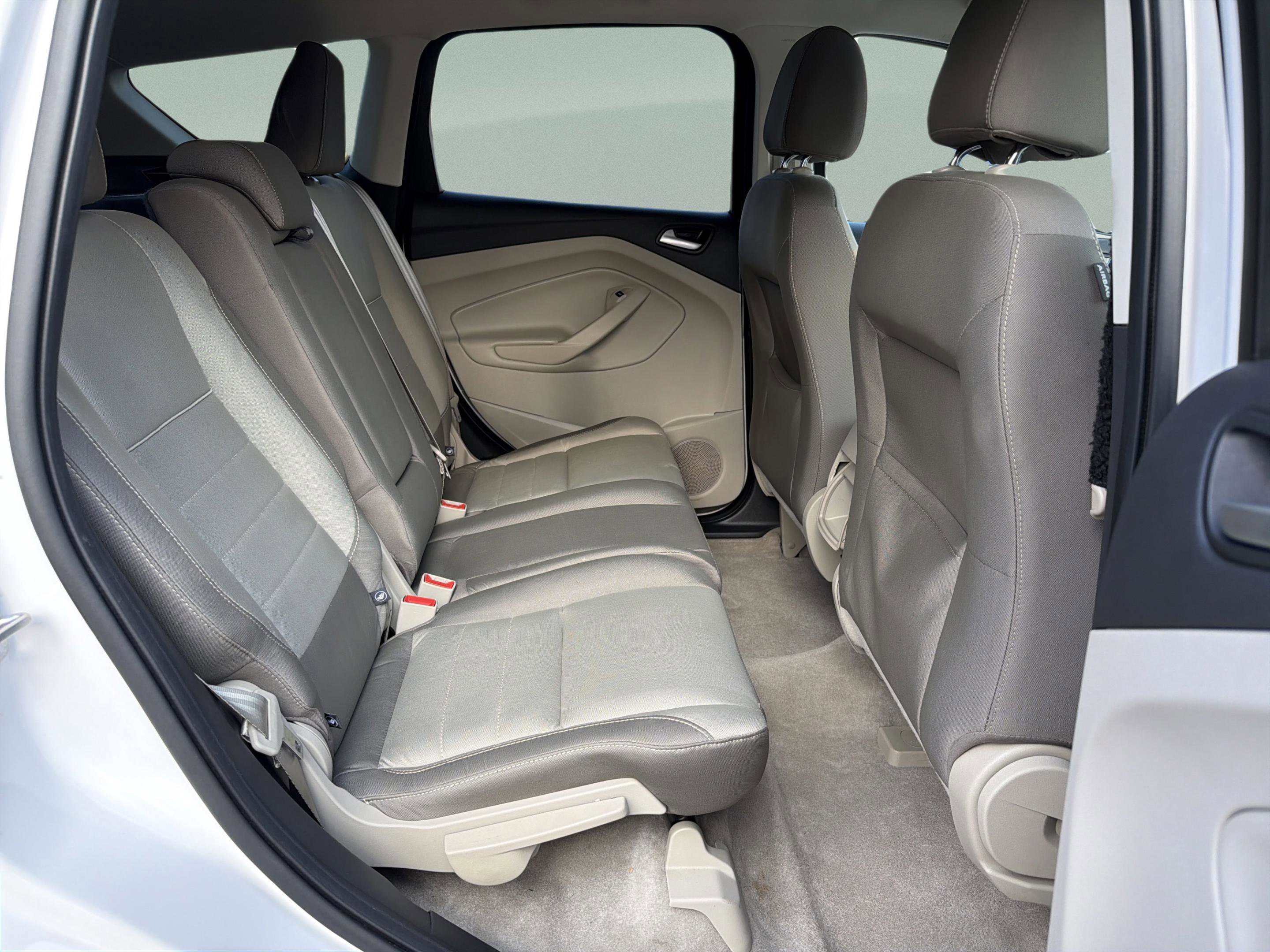 Used 2015 Ford Escape SE image 26