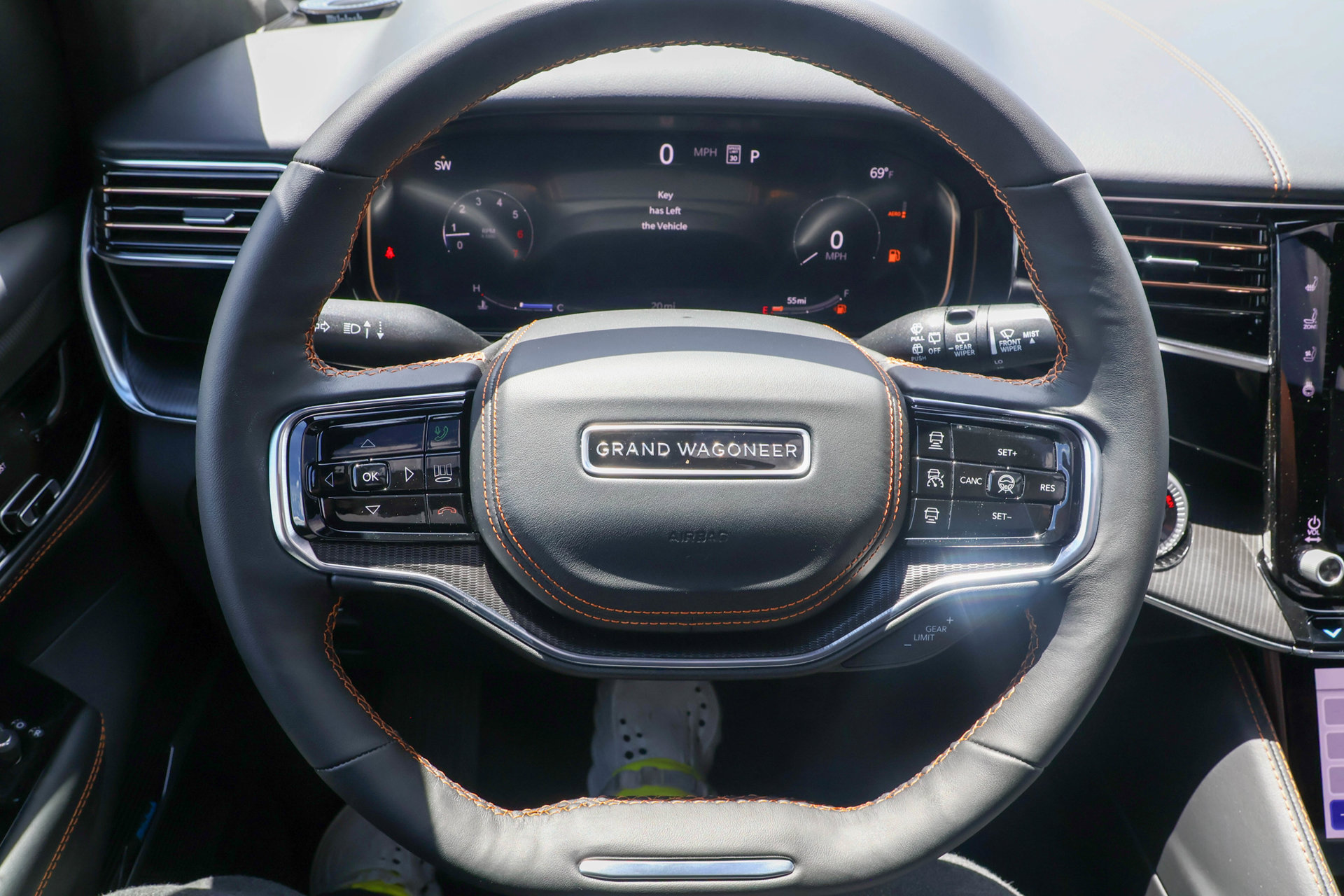 New 2026 Jeep Grand Wagoneer Summit AWD/4WD image 37