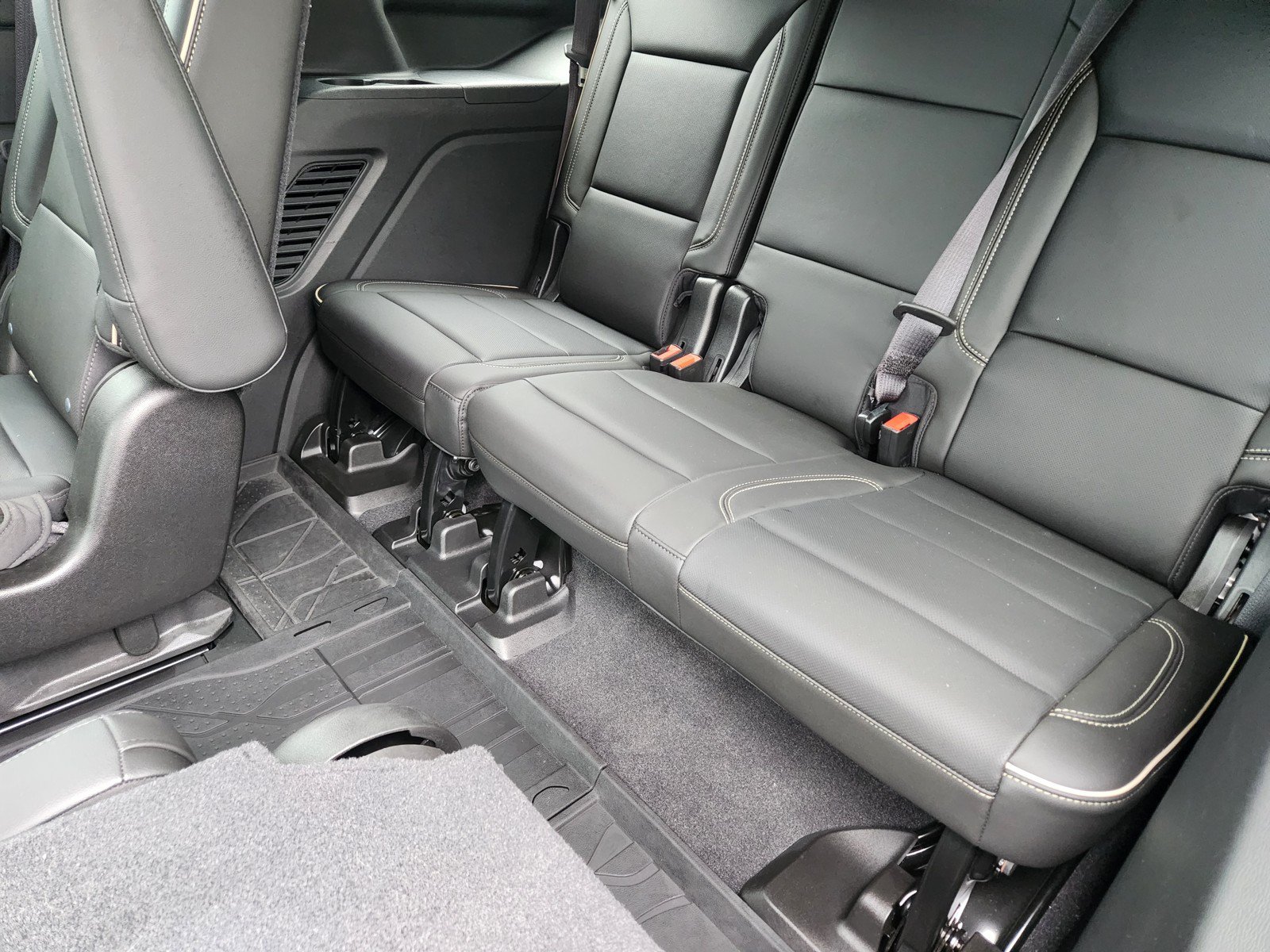 Used 2021 Chevrolet Tahoe Premier RWD image 13