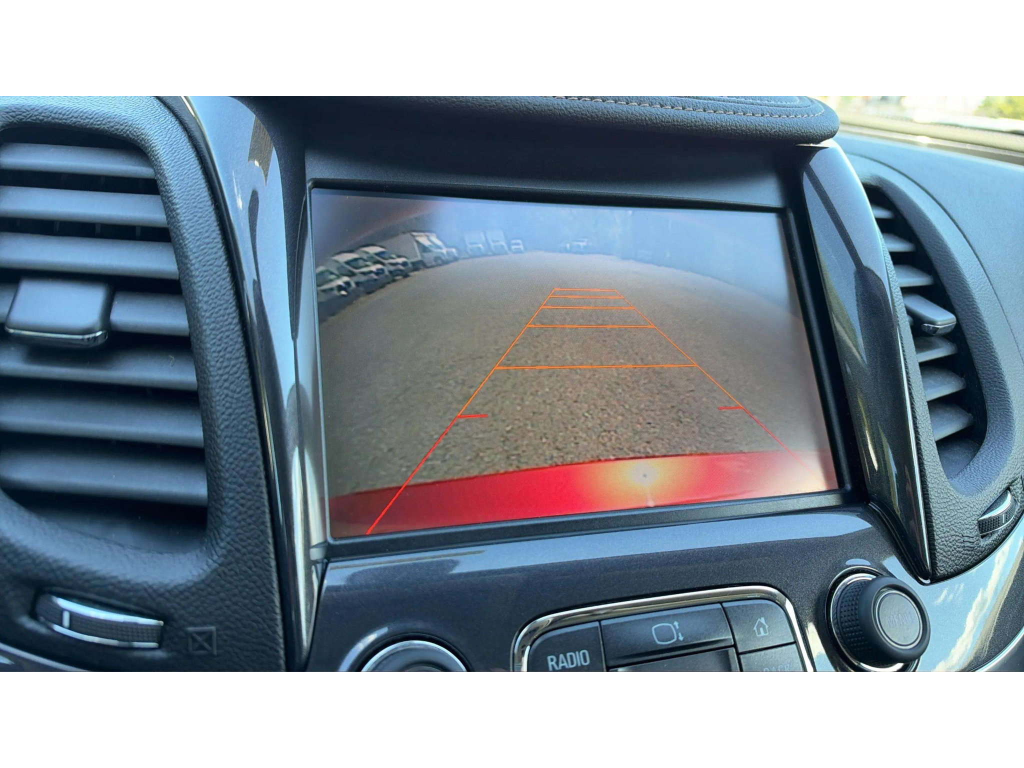 Used 2014 Chevrolet Impala LT w/ Convenience Package FWD image 18