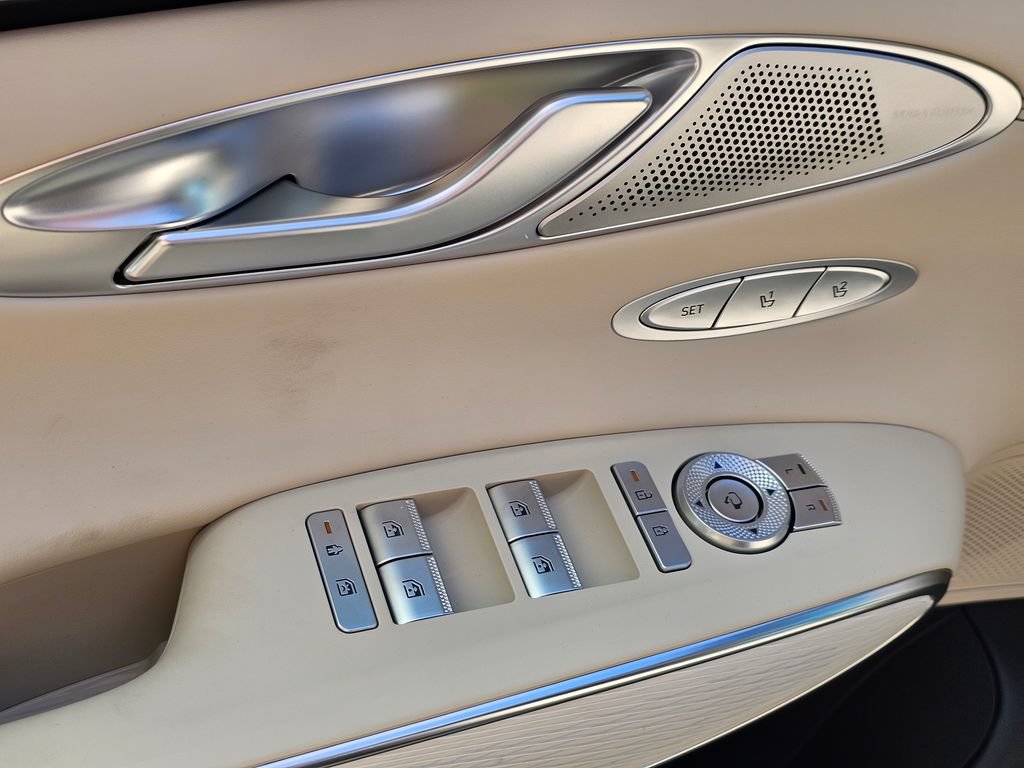 New 2026 Genesis GV70 2.5T Advanced AWD/4WD image 32