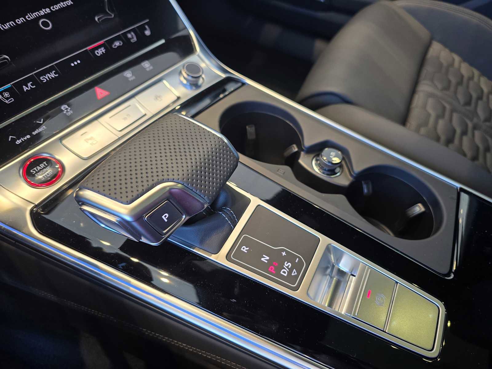 New 2025 Audi RS 7 Performance image 32