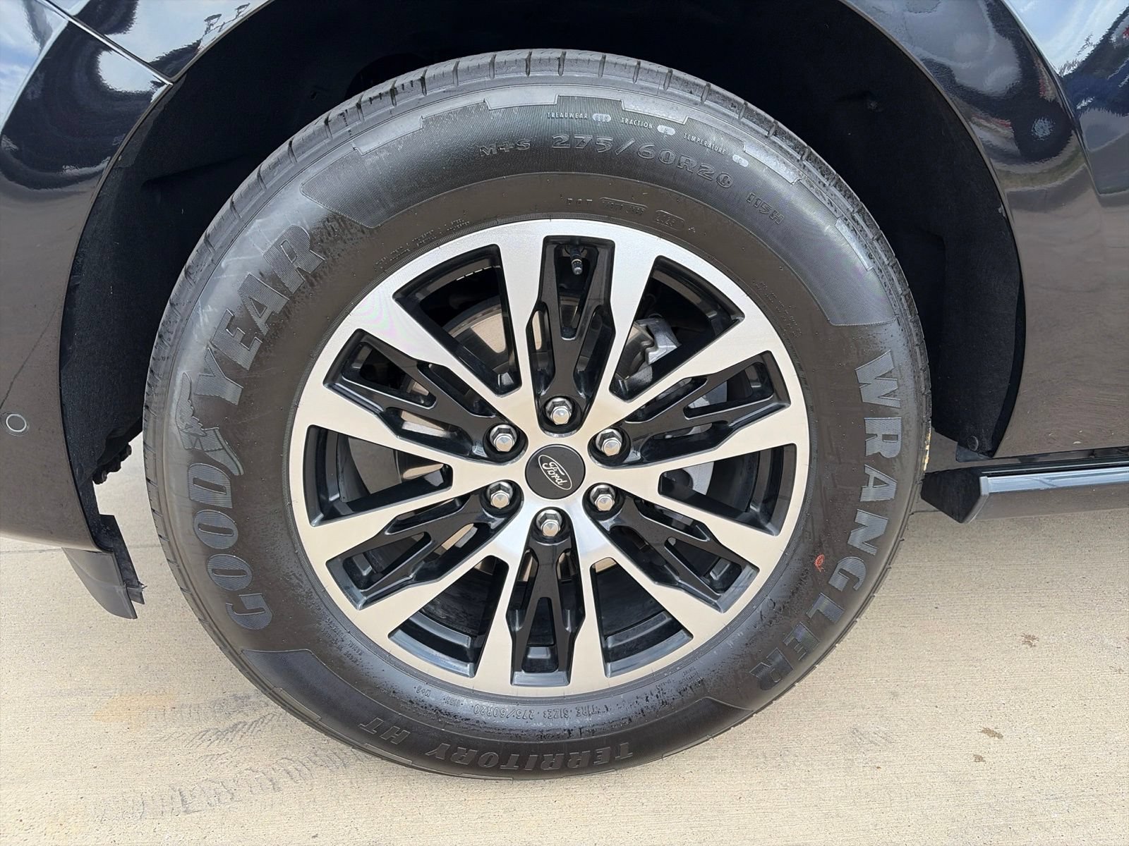 Used 2025 Ford Expedition Max Platinum AWD/4WD image 9