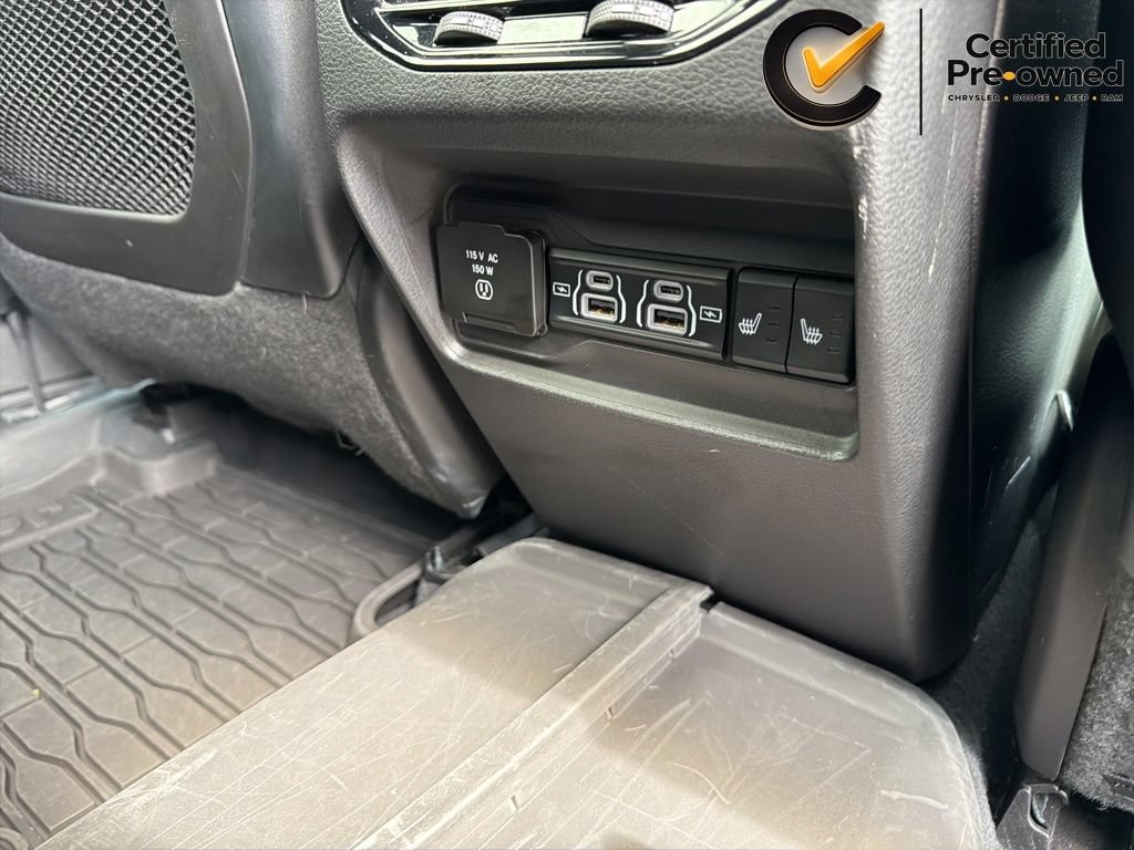 Used 2022 Jeep Grand Cherokee Trailhawk AWD/4WD image 34