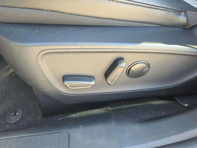 Used 2025 Ford Escape SE FWD image 23