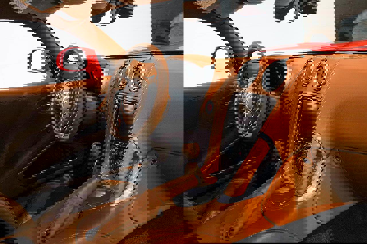 Used 2013 SRT Viper GTS w/ GTS Laguna Interior Pkg image 15