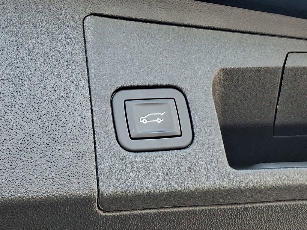 Certified 2025 Cadillac XT5 Premium Luxury w/ Technology Package image 31