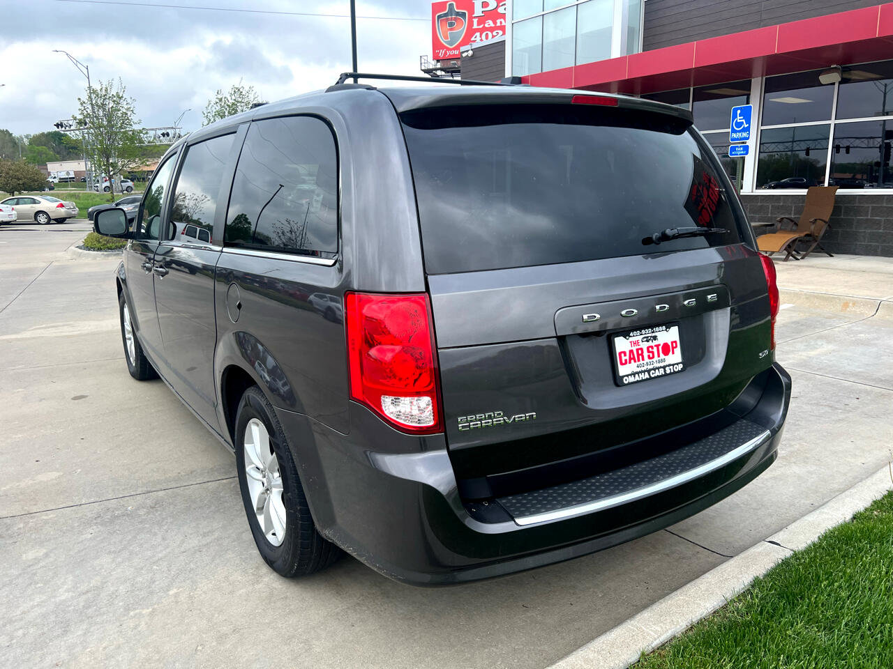 Used 2020 Dodge Grand Caravan SXT image 8
