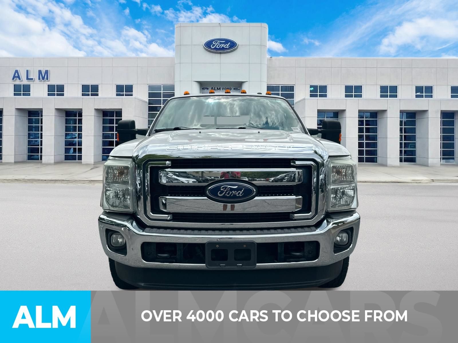 Used 2013 Ford F250 Lariat w/ Lariat Ultimate Pkg AWD/4WD image 2