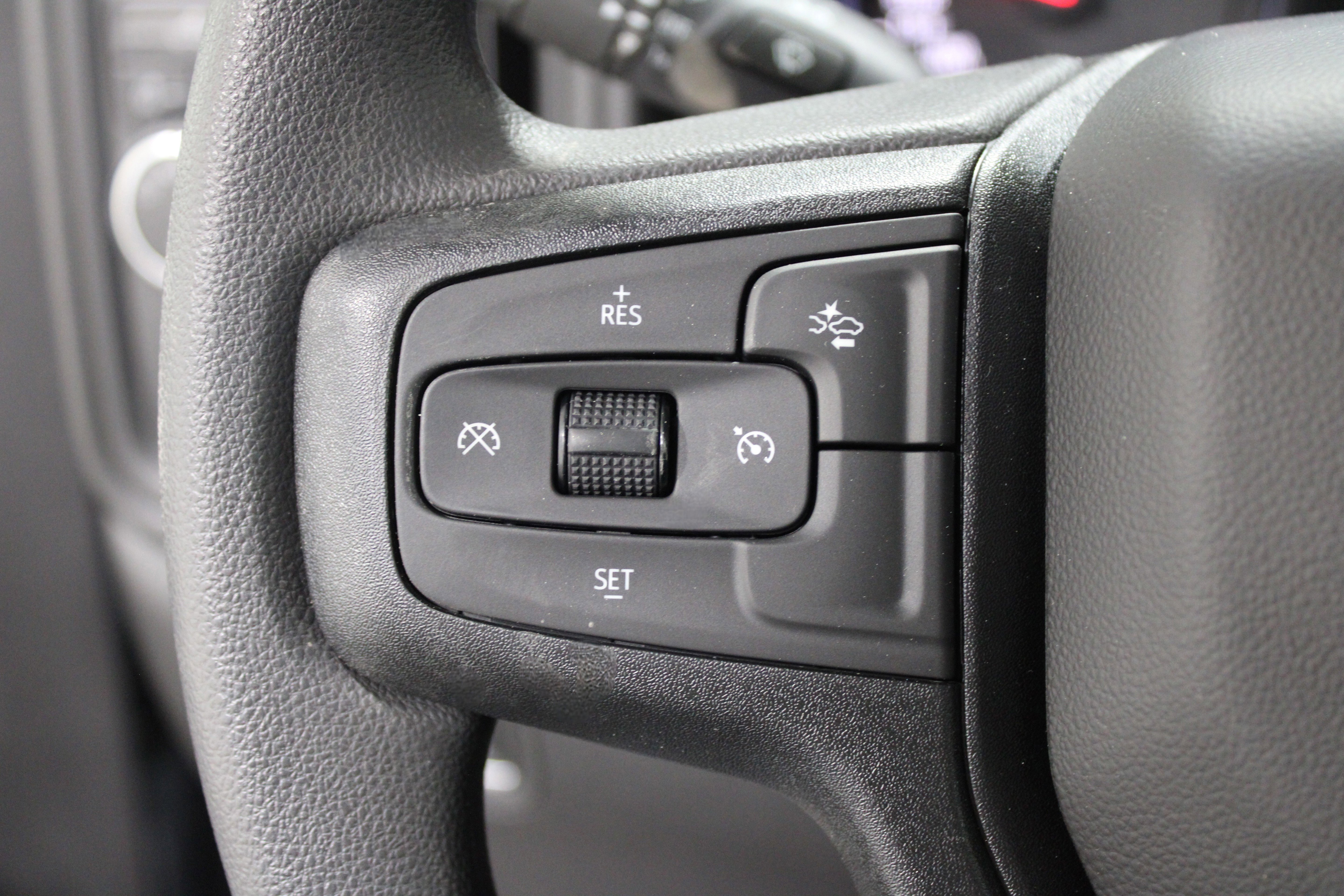 Used 2025 Chevrolet Silverado 1500 W/T w/ WT Value Package image 11