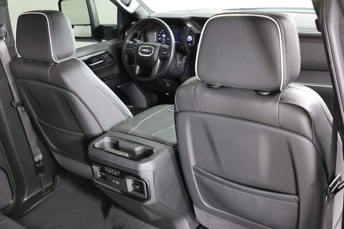 Used 2026 GMC Sierra 2500 AT4X AWD/4WD image 43