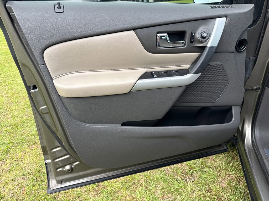 Used 2013 Ford Edge Limited FWD image 10