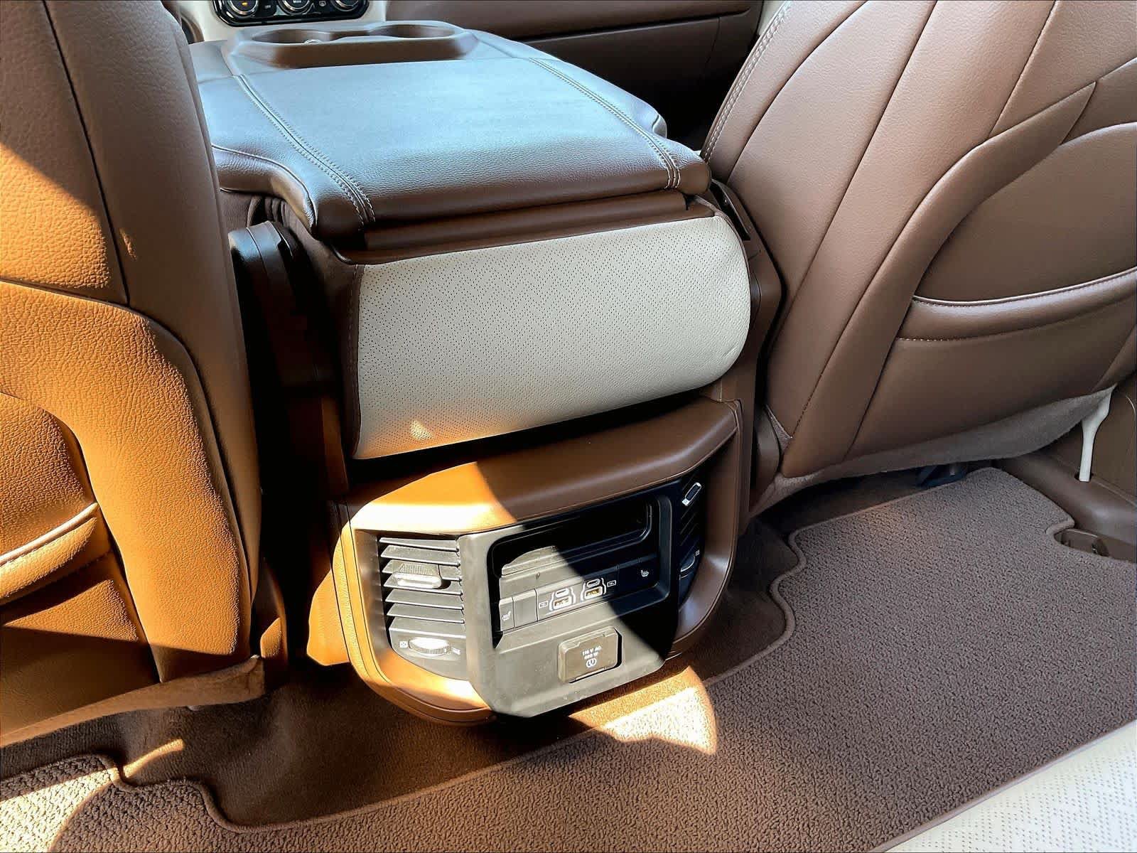 Used 2021 RAM 1500 Laramie AWD/4WD image 37